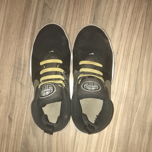 Nike Shoes - Picture 3 of 5